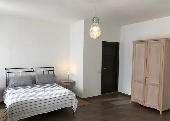 La Della Staffa בית הארחה *