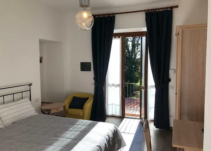 La Della Staffa בית הארחה *